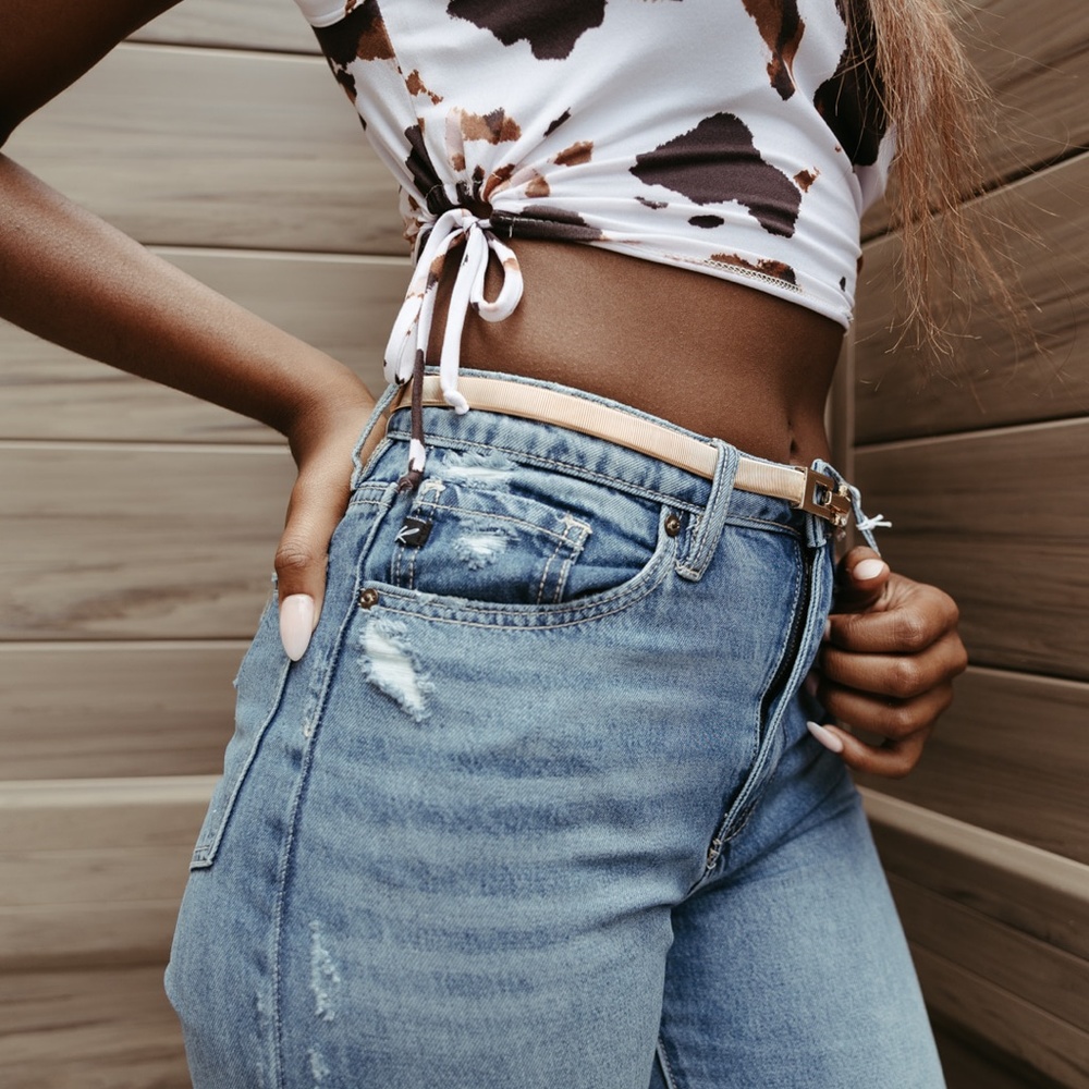 *ONE LEFT!* Daylen High Rise Distressed Boyfriend Jean - Picture 7 of 12